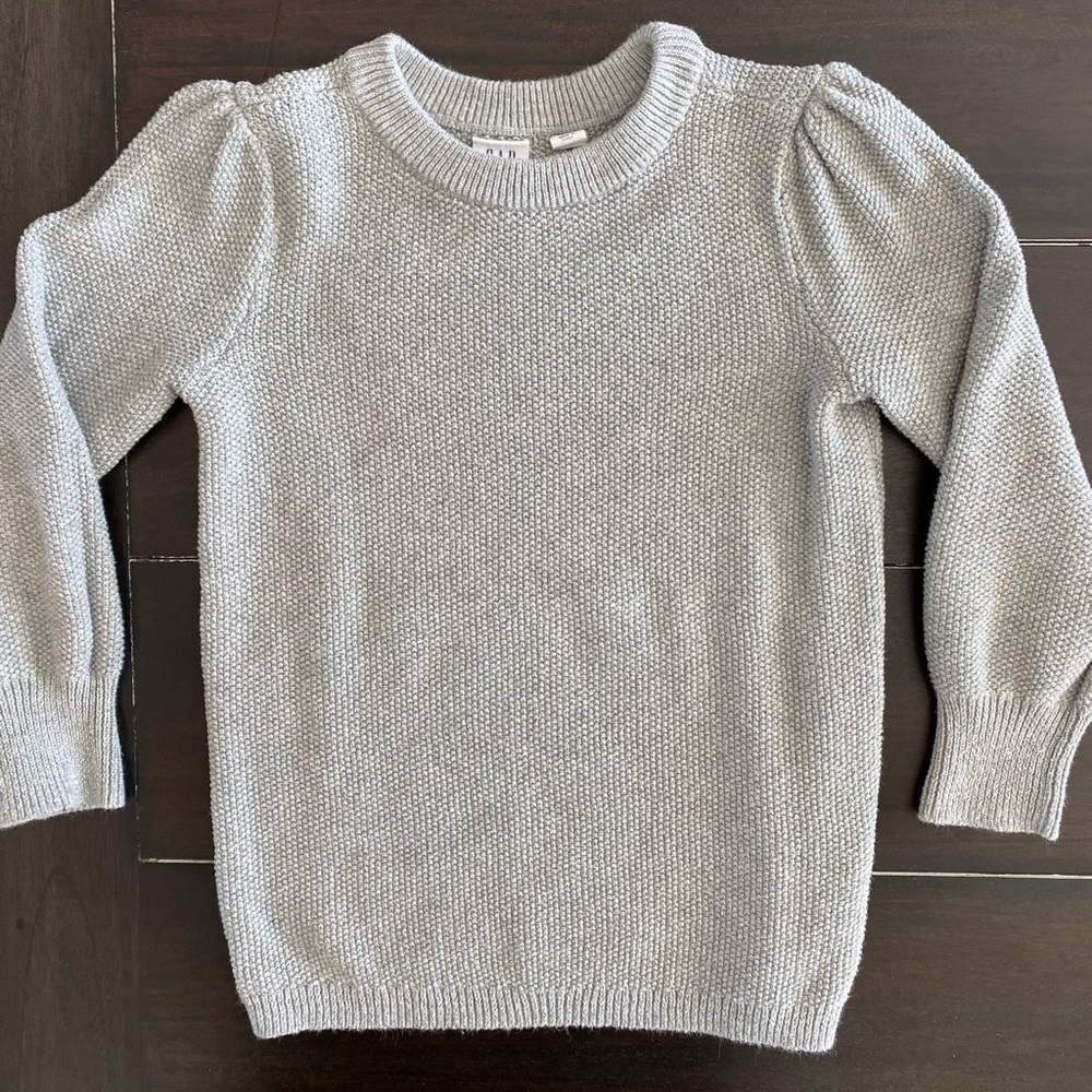 GAP girls. Silver metallic sweater. Size XS.
